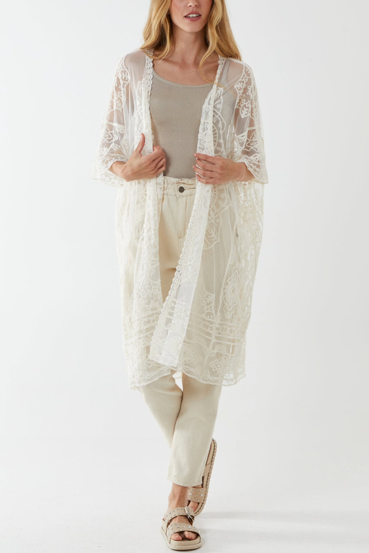Batwing Embroidery Detail Kaftan